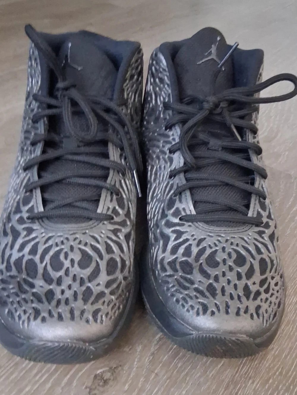 Jordan Men’s Black and Gray Textured Pattern Sneakers
